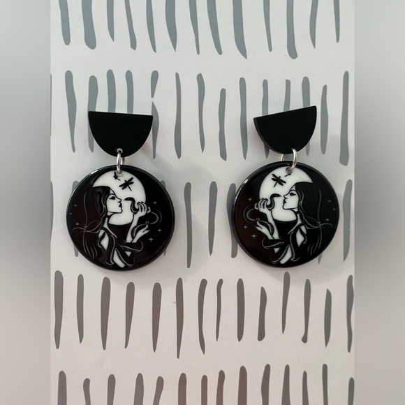 Black & White Emo Earrings - Gothic Woman & Snake Witchy Earrings - Picture 4 of 5